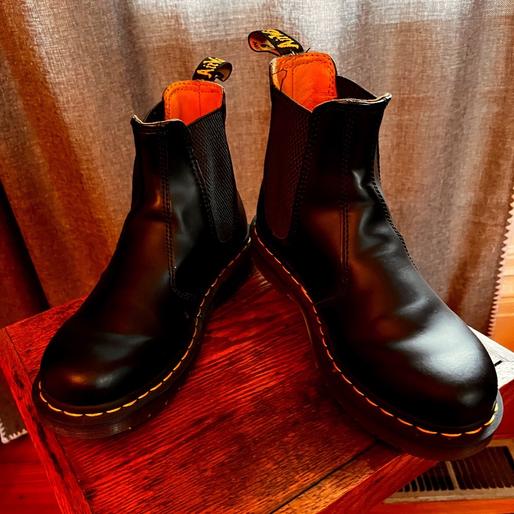 Dr. Martens Chelsea Boots